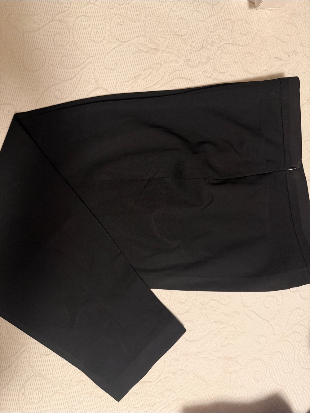 Akris Punto Wool Black Tailored Women's Trousers. 14